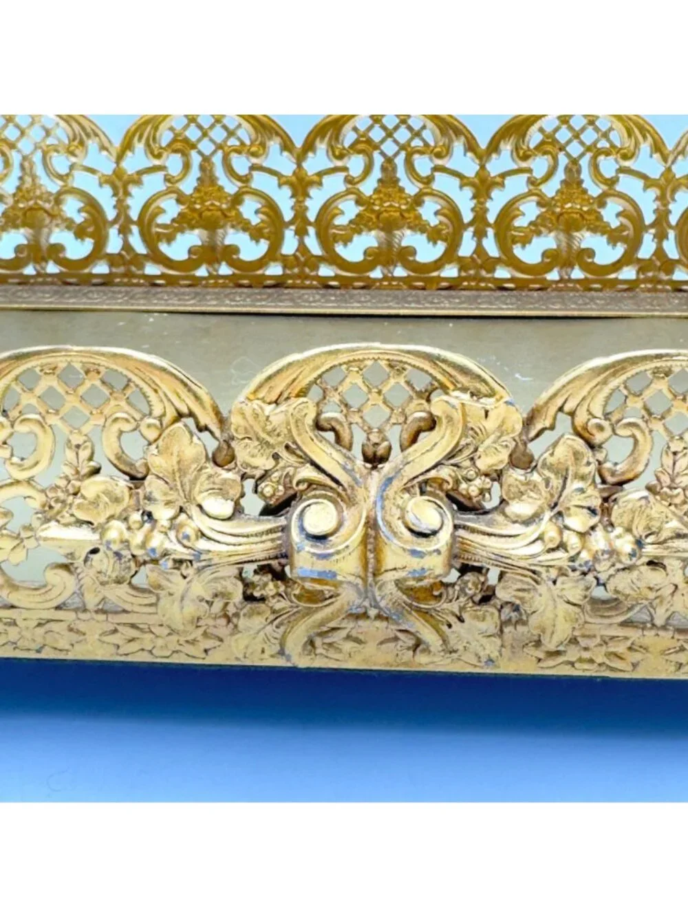 Vtg Gold Vanity Guest Towel Holder Ornate Rose Design Footed Base 9.5